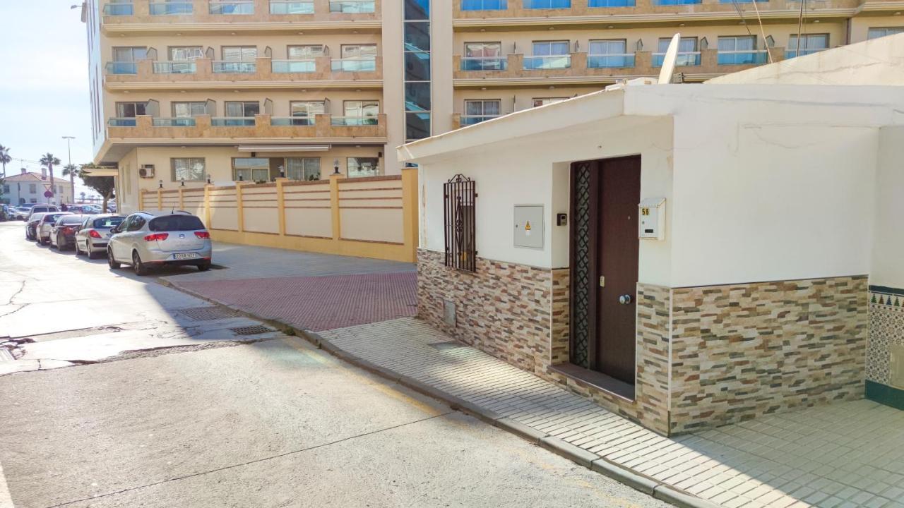Weekend Beach Small House - Alojamientos La Torre トレ・デル・マール エクステリア 写真